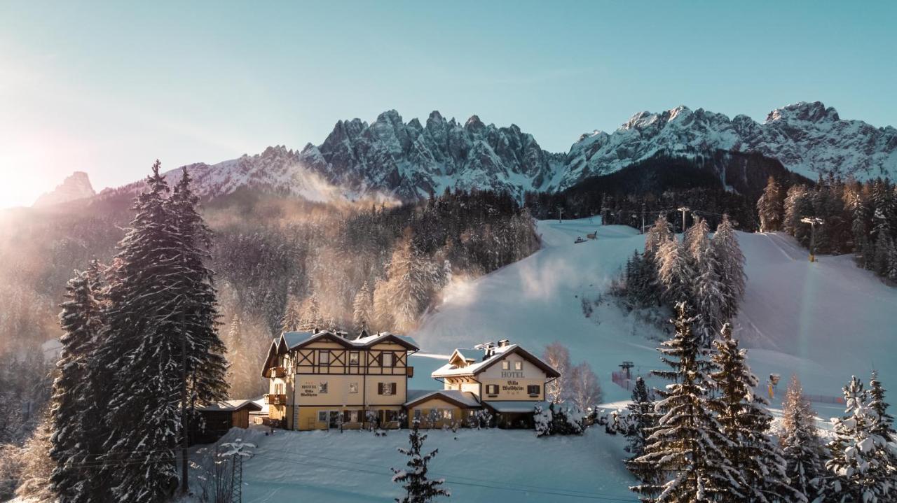 Hotel Villa Waldheim San Candido Bagian luar foto